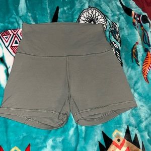 Green Lululemon shorts! 🩳